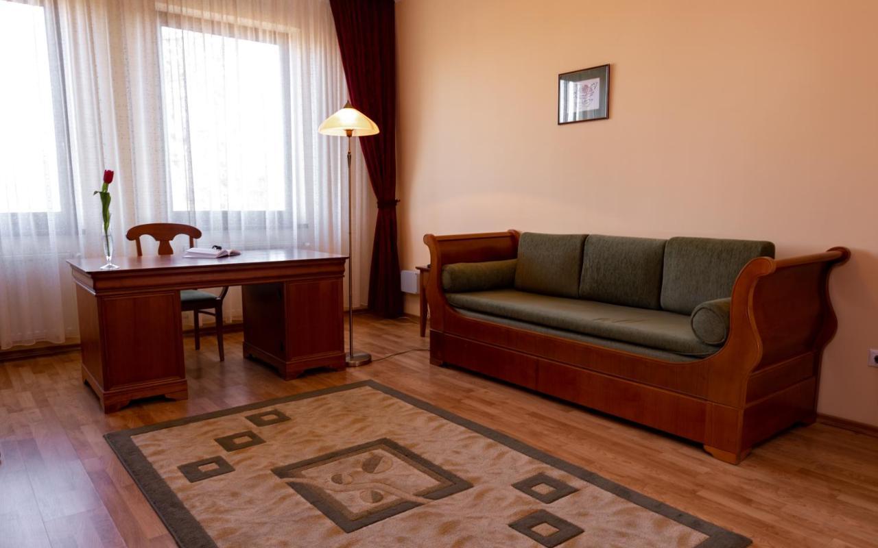 Septimia Hotels & Spa Resort Odorheiu Secuiesc Bagian luar foto
